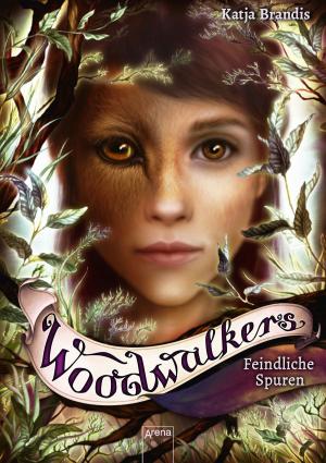 Cover of Woodwalkers (5). Feindliche Spuren