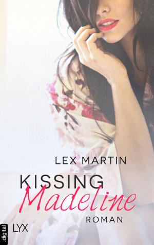 Book cover of Kissing Madeline
