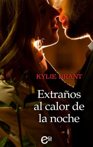 Cover of the book Extraños al calor de la noche by Nina Jones
