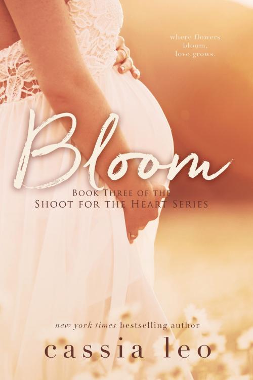 Cover of the book Bloom by Cassia Leo, Gloss Publishing LLC