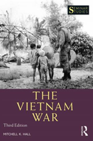 Cover of the book The Vietnam War by Paul Beckett
