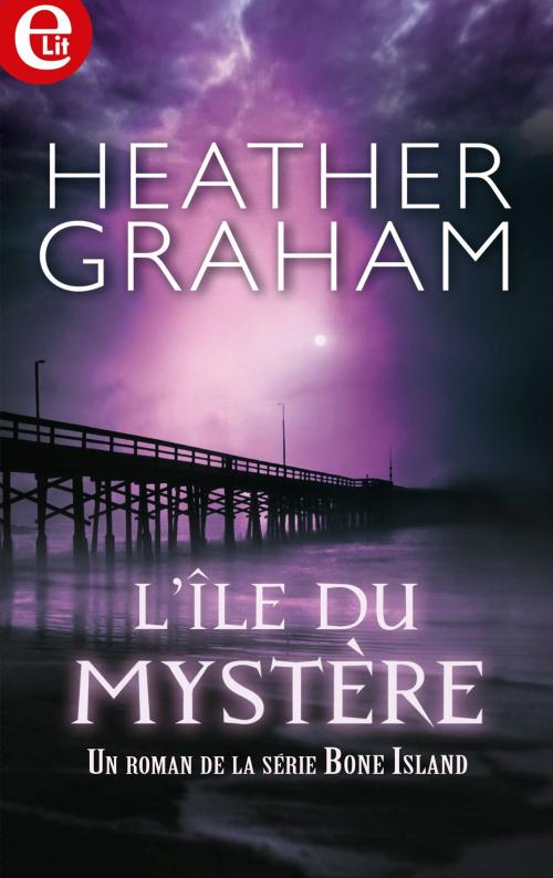 Cover of the book L'île du mystère by Heather Graham, Harlequin