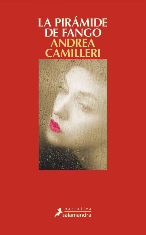 Cover of the book La pirámide de fango by Andrea Camilleri, Ediciones Salamandra