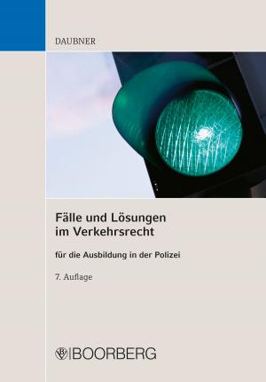 Book cover of Fälle und Lösungen im Verkehrsrecht