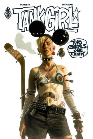 Cover of the book Tank Girl : 2 Girls 1 Tank by Jamie Hewlett, Alan Martin