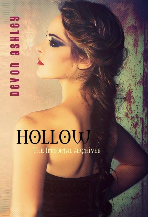 Cover of the book Hollow by Devon Ashley, Devon Ashley