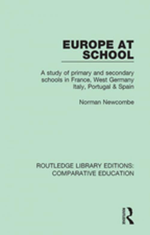 Cover of the book Europe at School by Norman Newcombe, Taylor and Francis