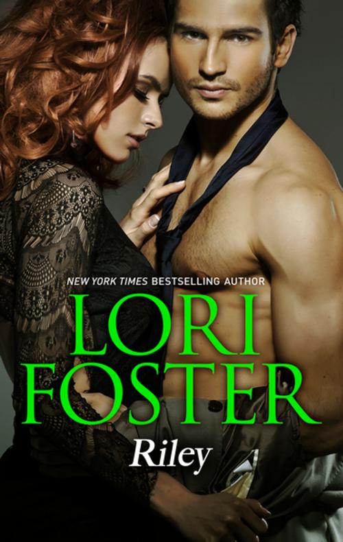 Cover of the book Riley by Lori Foster, HQN Books