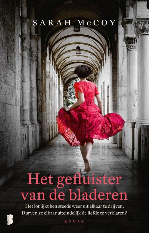 Cover of the book Het gefluister van de bladeren by Sarah McCoy, Meulenhoff Boekerij B.V.