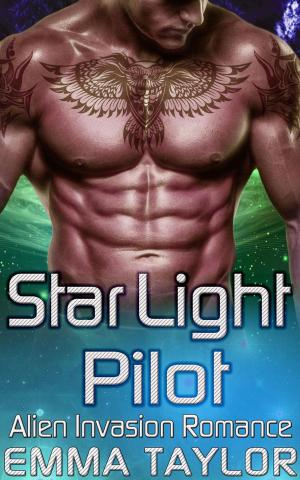 Cover of the book Star Light Pilot - Scifi Alien Invasion Romance by Jo Grix