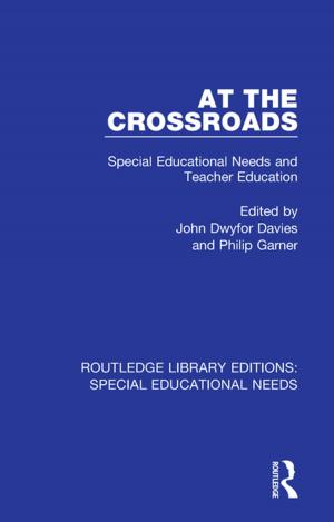 Cover of the book At the Crossroads by Christopher K. Riesbeck, Roger C. Schank