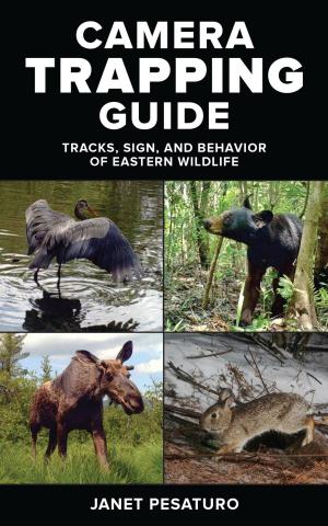 Cover of the book Camera Trapping Guide by Ruthanne Hartung