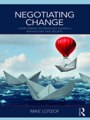 Cover of the book Negotiating Change by Ryan Coons
