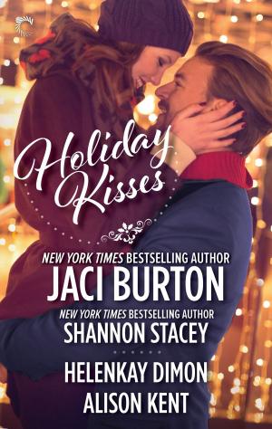 Cover of the book Holiday Kisses by Rhenna Morgan
