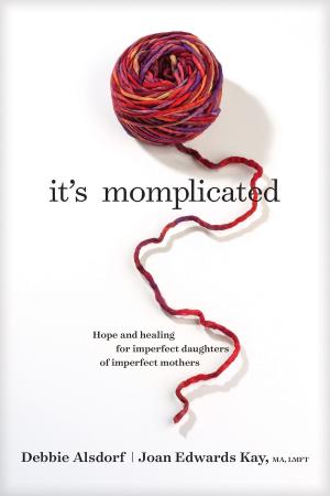 Cover of the book It's Momplicated by Nancy Guthrie