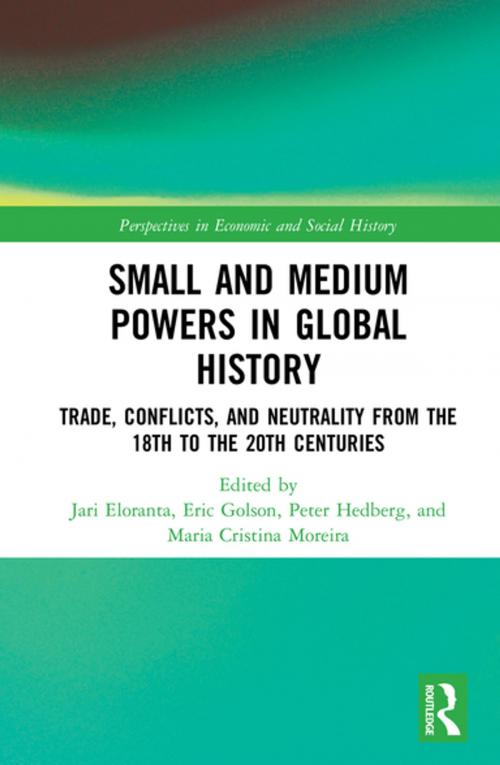 Cover of the book Small and Medium Powers in Global History by , Taylor and Francis