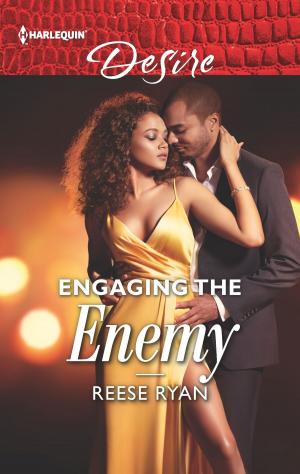 Cover of the book Engaging the Enemy by Chantelle Shaw
