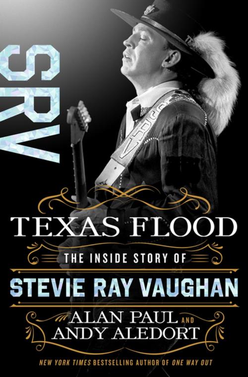 Cover of the book Texas Flood by Alan Paul, Andy Aledort, St. Martin's Publishing Group