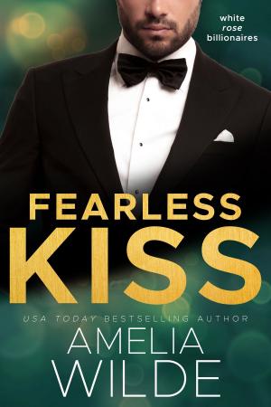 Book cover of Fearless Kiss