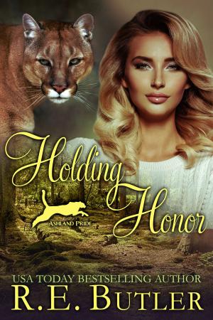 bigCover of the book Holding Honor (Ashland Pride Nine) by 