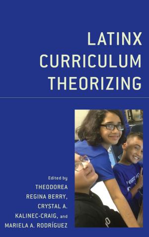 Book cover of Latinx Curriculum Theorizing