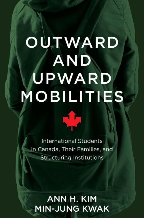 Cover of the book Outward and Upward Mobilities by Ann Kim, Min-Jung Kwak, University of Toronto Press, Scholarly Publishing Division