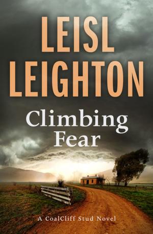 Cover of the book Climbing Fear (CoalCliff Stud, #1) by Lizzy Chandler