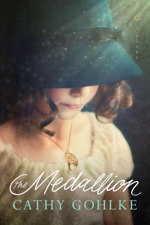 Cover of the book The Medallion by Cathy Gohlke, Tyndale House Publishers, Inc.