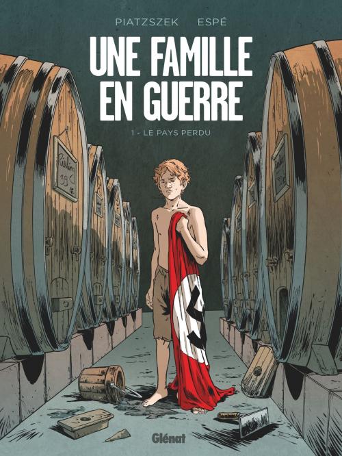 Cover of the book Une famille en guerre - Tome 01 by Stéphane Piatzszek, Espé, Glénat BD