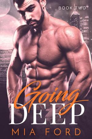 Cover of the book Going Deep by Erica Spindler