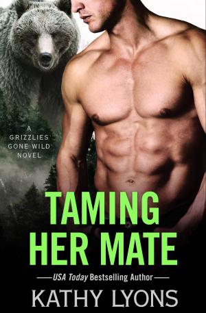 Cover of the book Taming Her Mate by Ronn Elmore