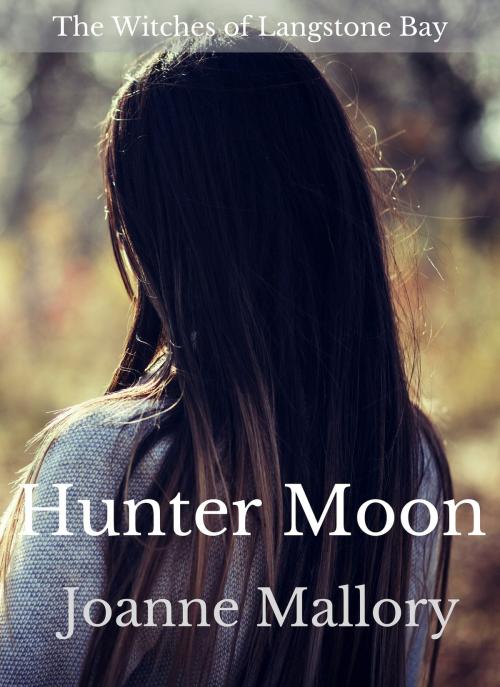 Cover of the book Hunter Moon by Joanne Mallory, Lighthouse Press