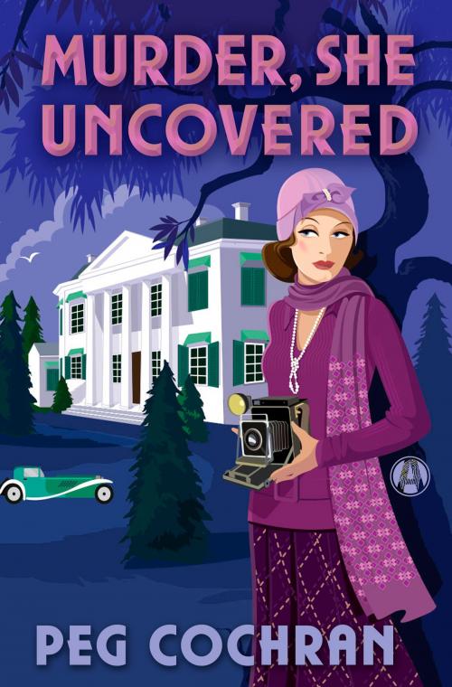 Cover of the book Murder, She Uncovered by Peg Cochran, Random House Publishing Group