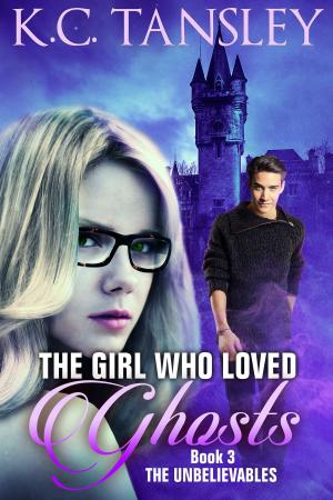 Cover of the book The Girl Who Loved Ghosts by Mathilde Sanson