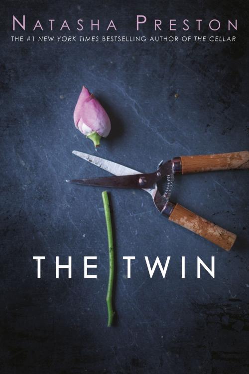 Cover of the book The Twin by Natasha Preston, Random House Children's Books